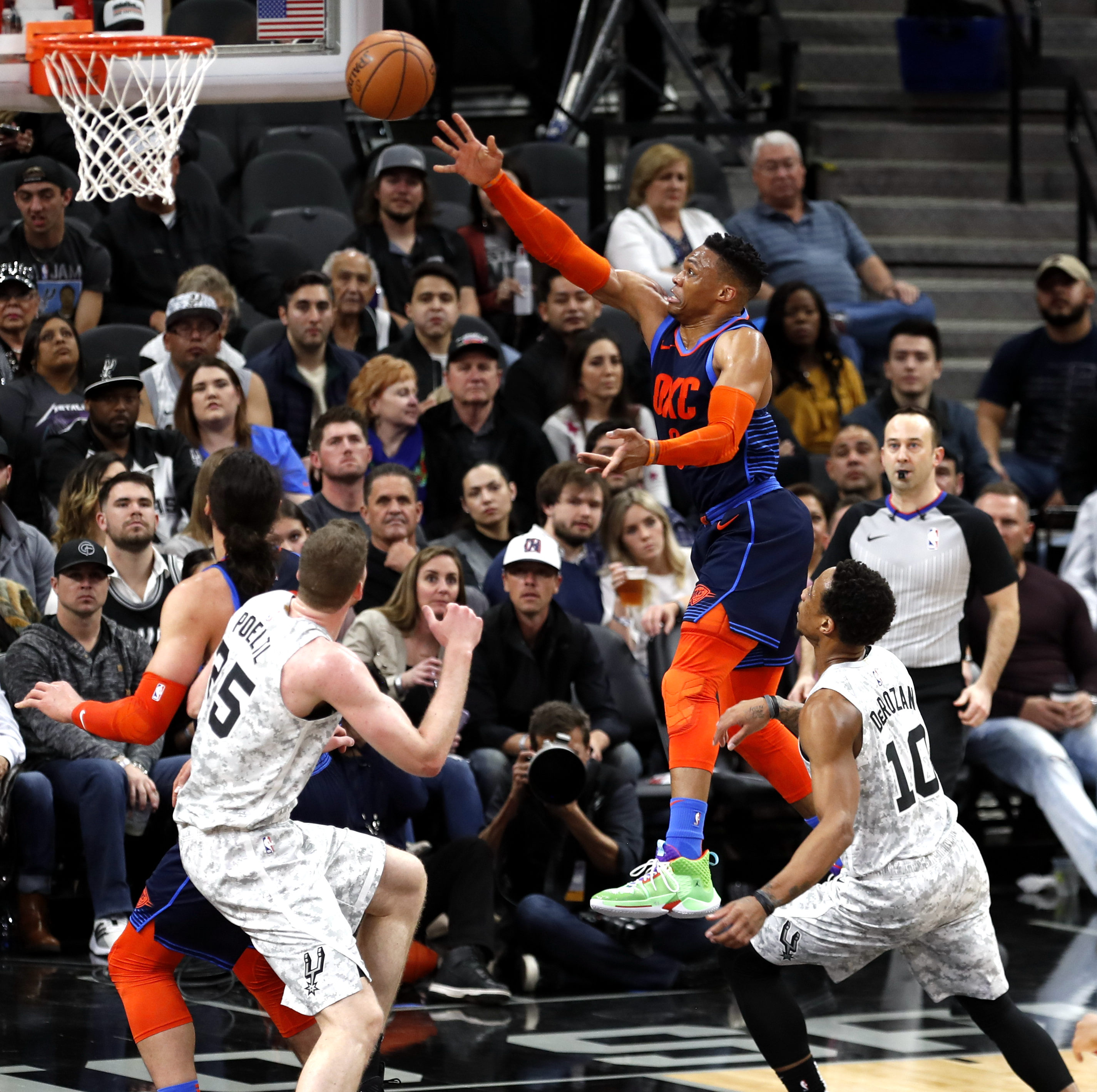 竞博电竞-包含风云突变俄克拉荷马雷霆清晨门线救险，NBA总决赛版图或变，悬念犹存，医务组通报恢复的词条