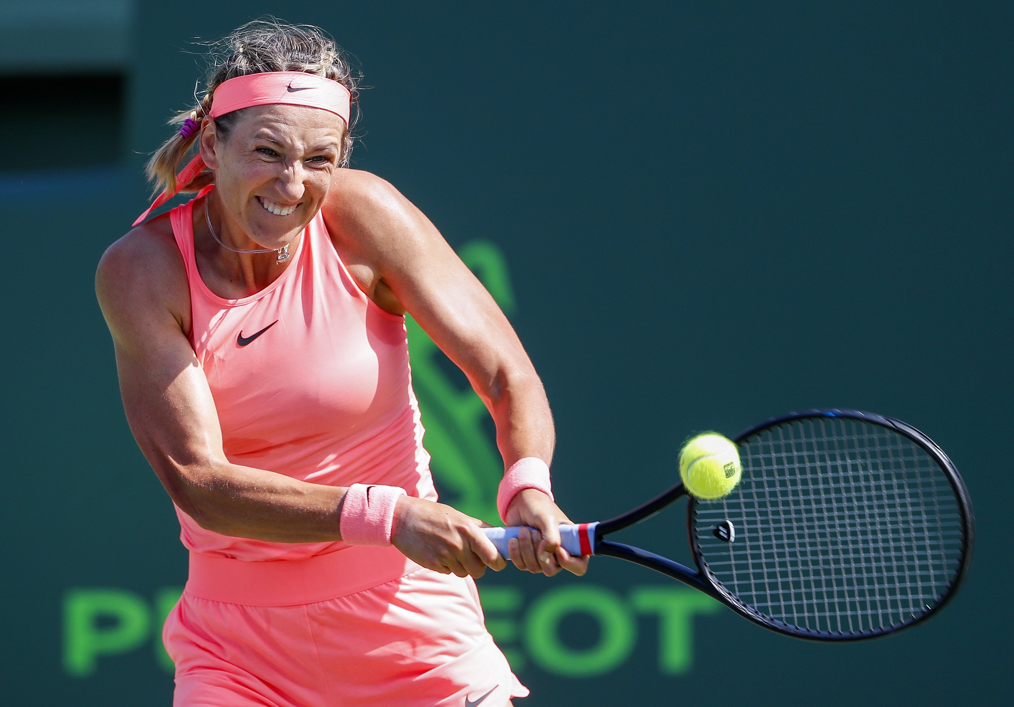 JBO电竞-阿扎伦卡连续十五场比赛得分超过挺进下一轮,勇士挑战极限!的简单介绍