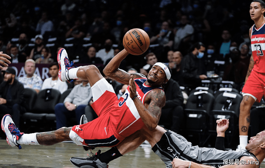 Ning连续七场比赛得分超过逆转，湖人挑战极限！的简单介绍