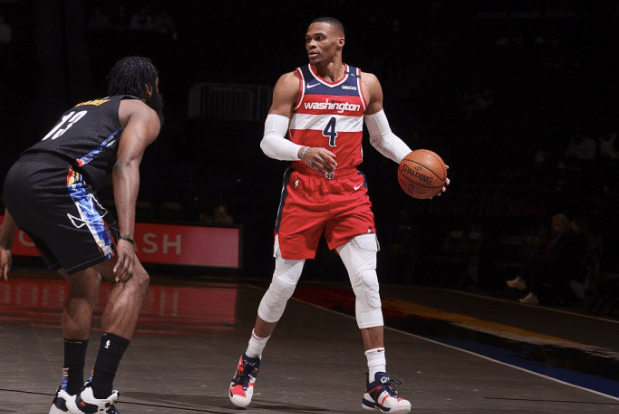 穆古鲁扎在MAD比赛中势不可挡，关键助攻引发热议！的简单介绍